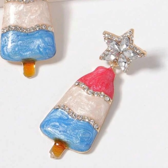 ❤️ FREE Popsicle Ice Rhinestone Summer Chic Snack Ice Cream Drop Star Earrings - Picture 3 of 3